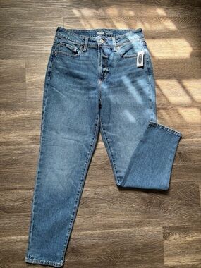 Old Navy Straight-Leg Mid Wash Jeans